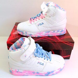 Fila high-top, light weight sneakers - Size 2